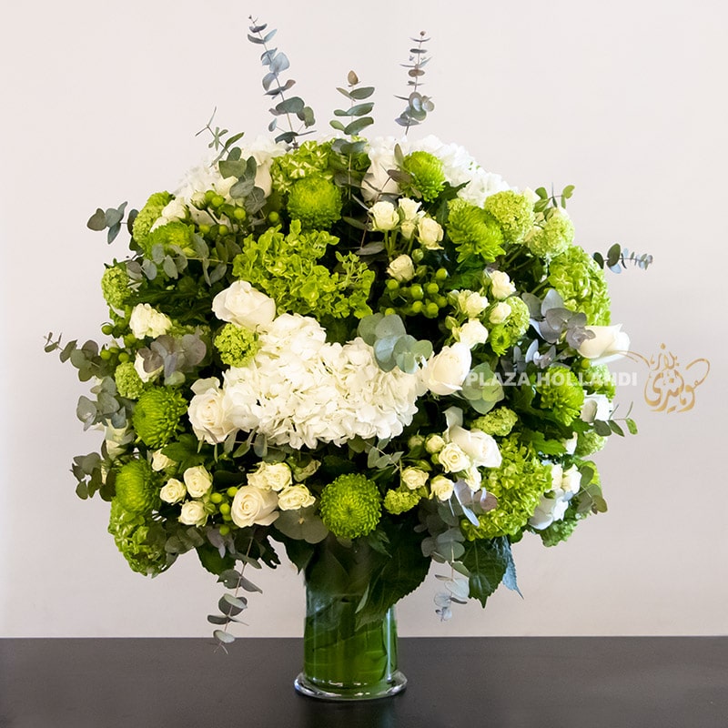 RK 1 large green adn white round flower arrangement
