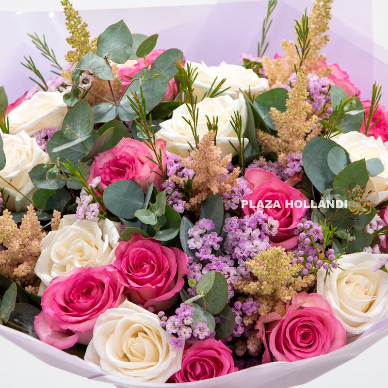 2.2 mixed pink roses bouquet
